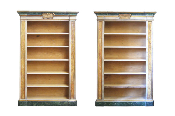Libreria ricostruita con materiale antico. Margheri Antichità