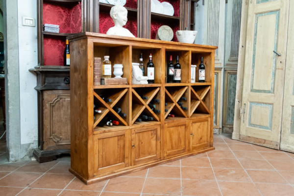 Mobile per vino e liquori, ricostruito. Margheri Antichità
