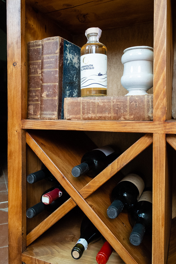 Mobile per vino e liquori, ricostruito. Margheri Antichità