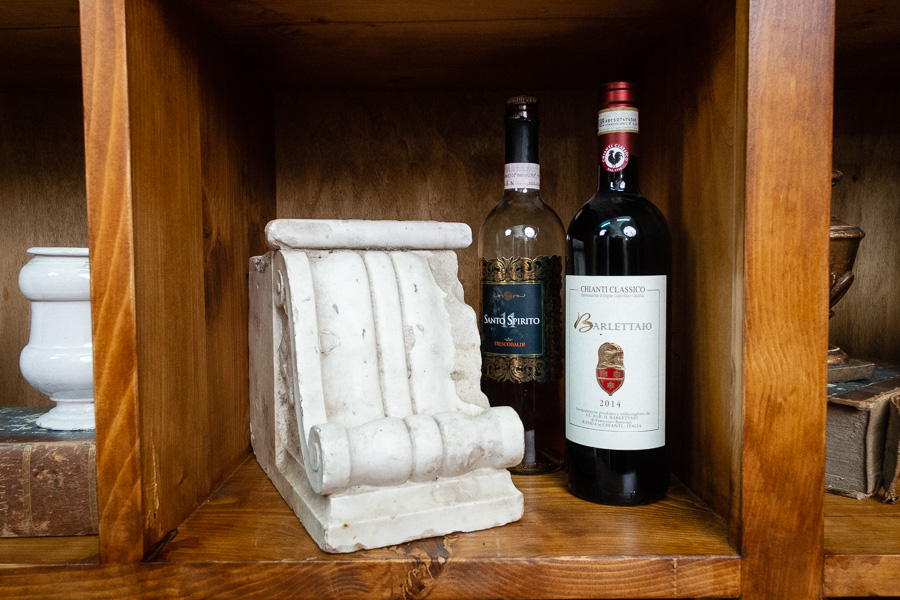 Mobile per vino e liquori, ricostruito. Margheri Antichità