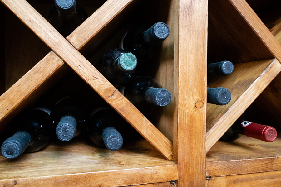Mobile per vino e liquori, ricostruito. Margheri Antichità