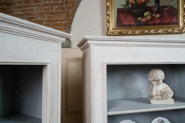 Librerie laccate, ricostruite su misura. Margheri Antichità
